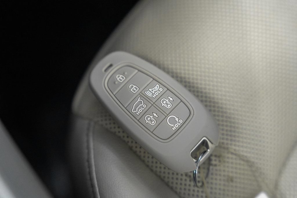 Used 2021 Hyundai Sonata Limited w/ Cargo Package FWD image 42