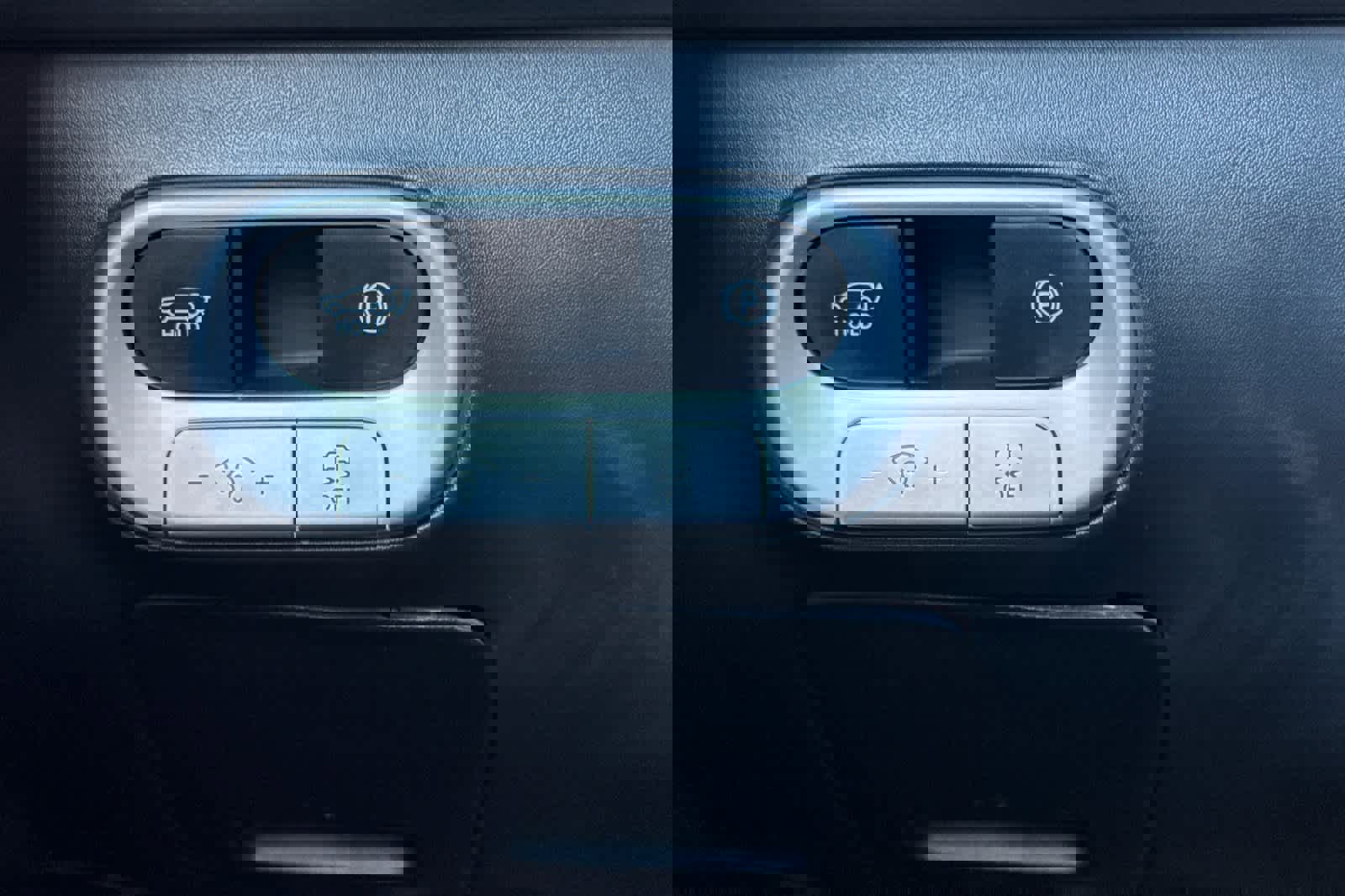 Used 2023 Genesis GV60 Advanced image 32