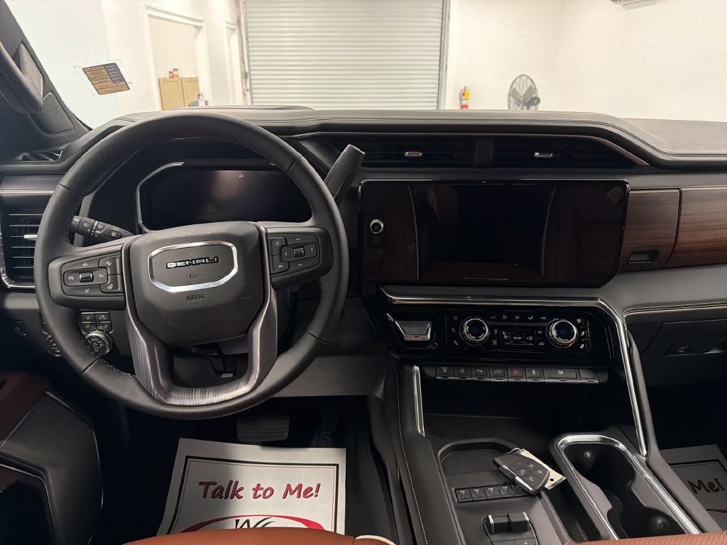 New 2026 GMC Sierra 3500 Denali Ultimate AWD/4WD image 16