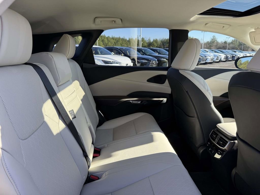 Used 2024 Lexus RX 350 image 16