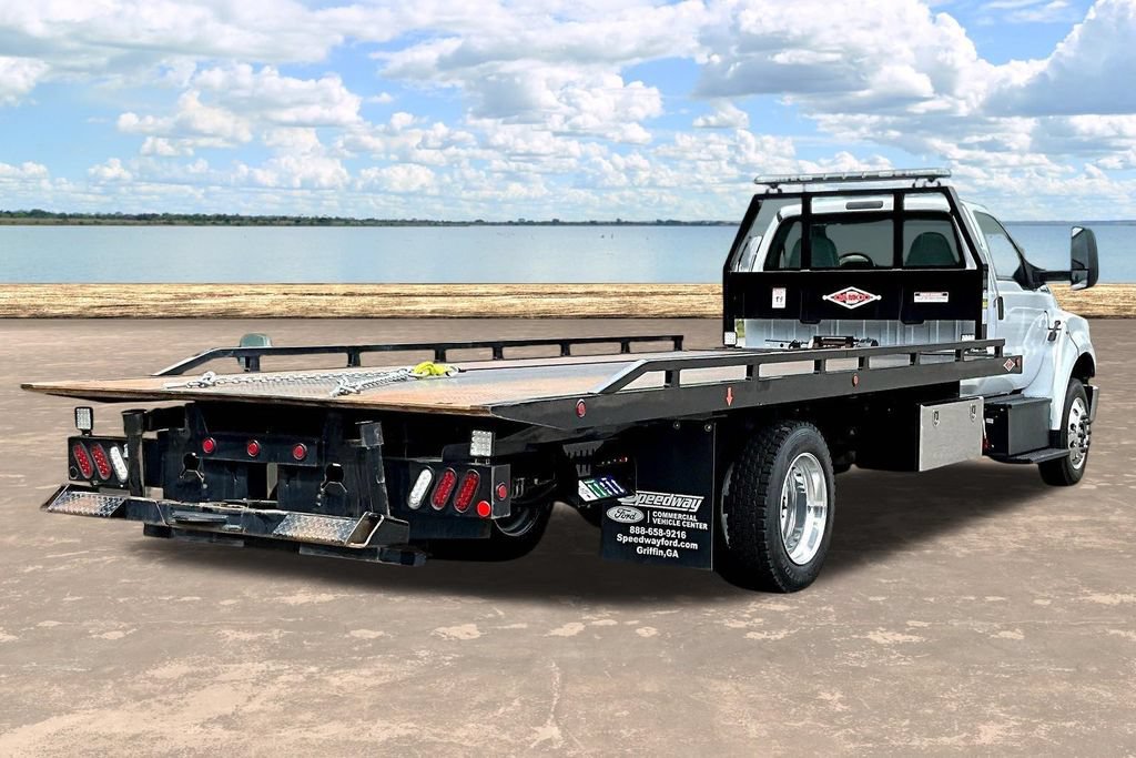 Used 2027 Ford F650 2WD Regular Cab Super Duty image 8