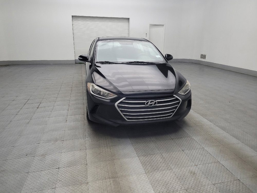 Used 2017 Hyundai Elantra SE image 14