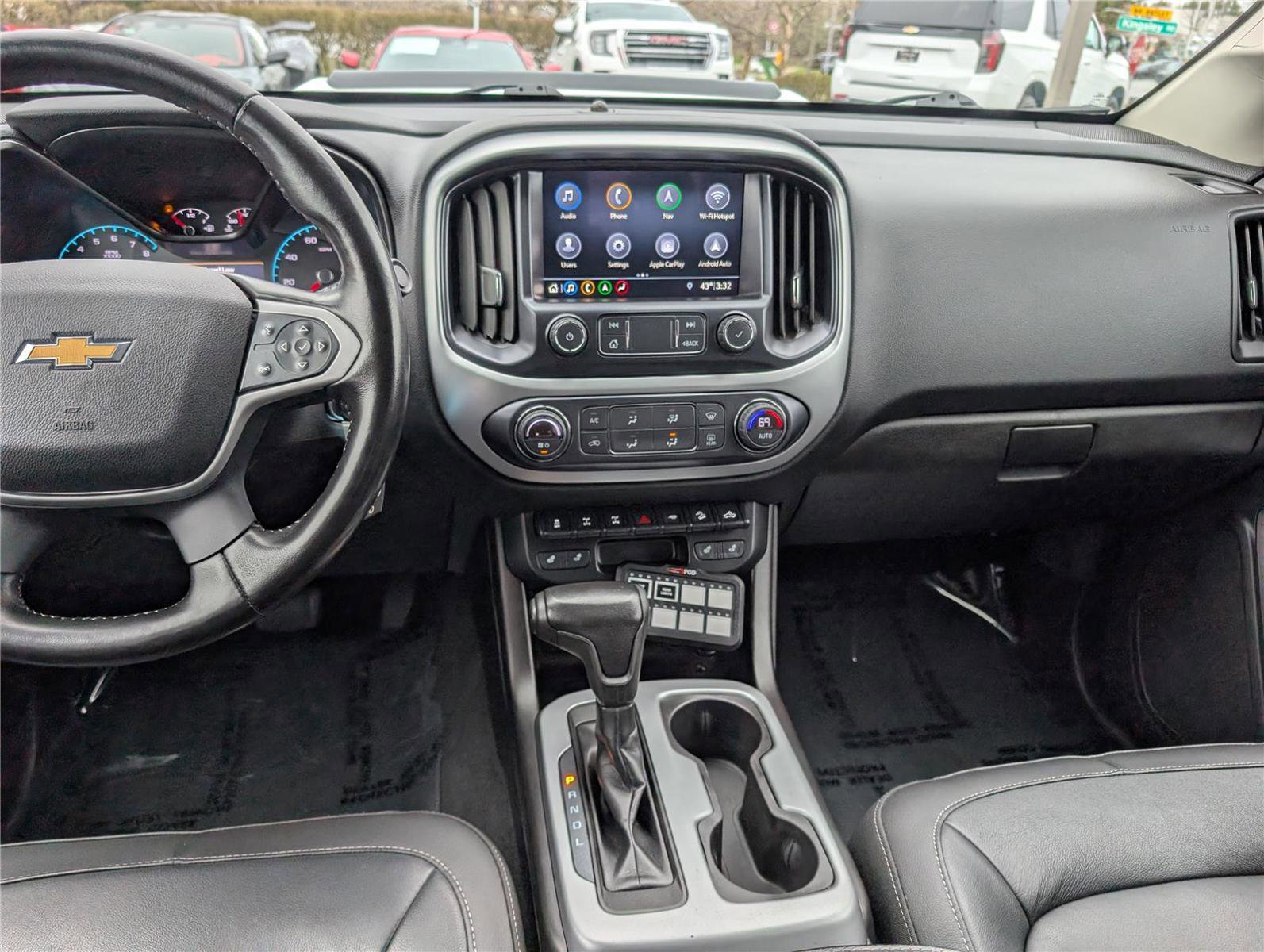 Used 2021 Chevrolet Colorado ZR2 w/ ZR2 Dusk Special Edition AWD/4WD image 18