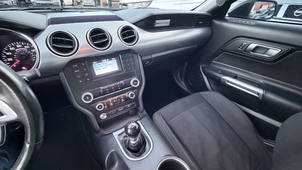Used 2019 Ford Mustang GT image 15