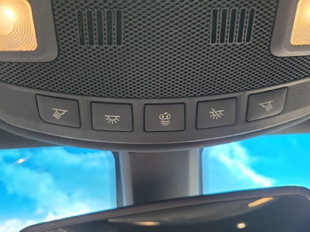 Used 2016 Lincoln MKX Select w/ Select Plus Package AWD/4WD image 20