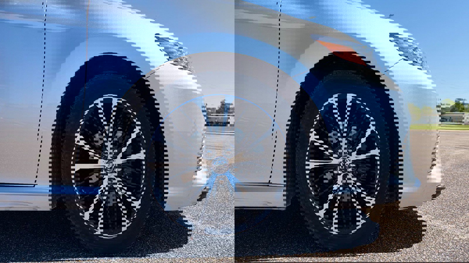 Used 2020 Toyota Camry SE image 17