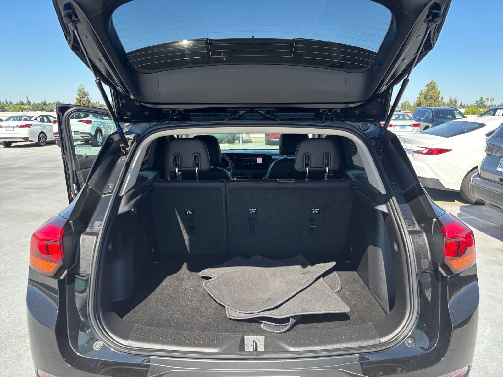 Used 2025 Buick Encore GX Preferred FWD image 30