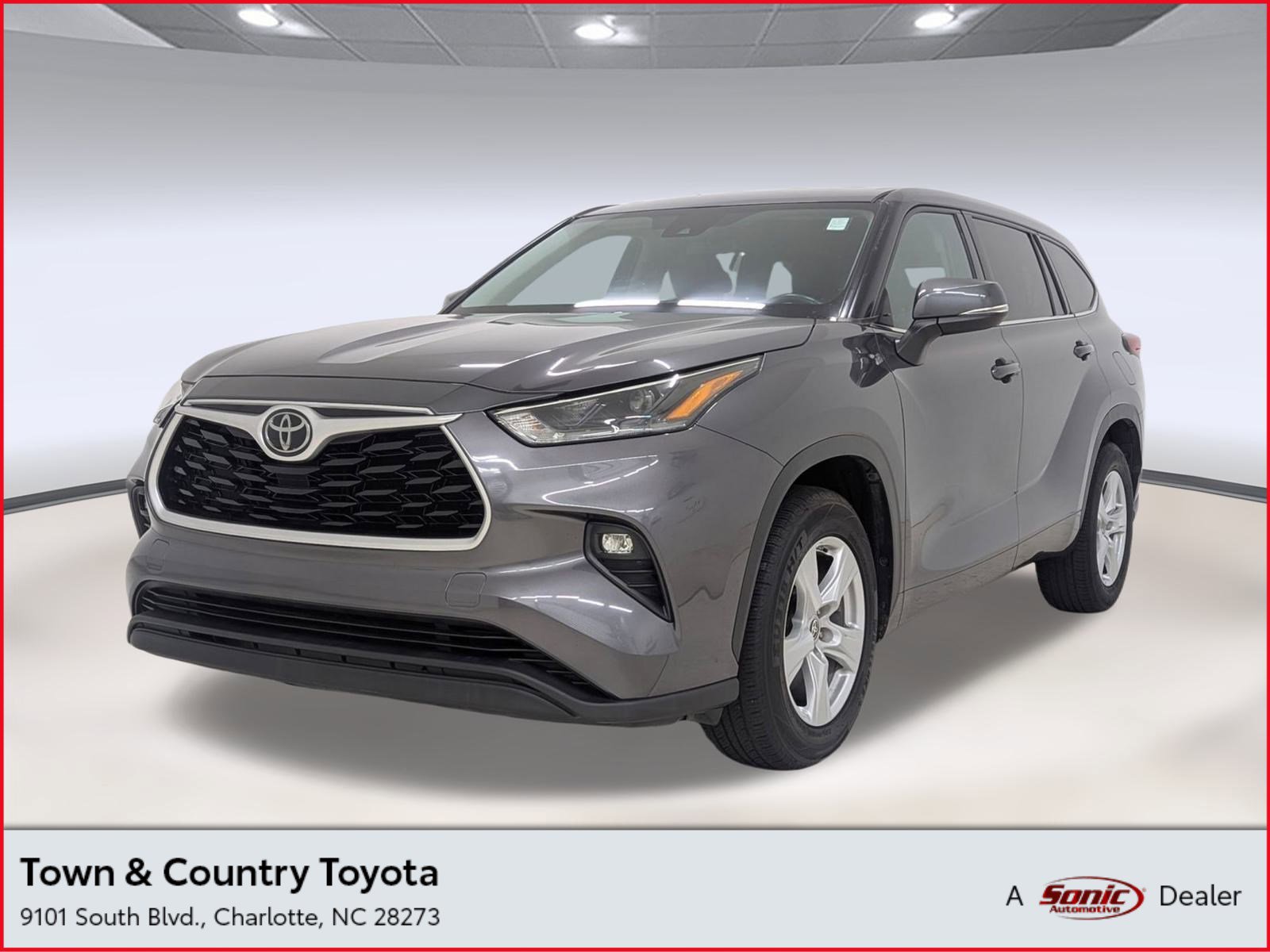 Used 2021 Toyota Highlander LE