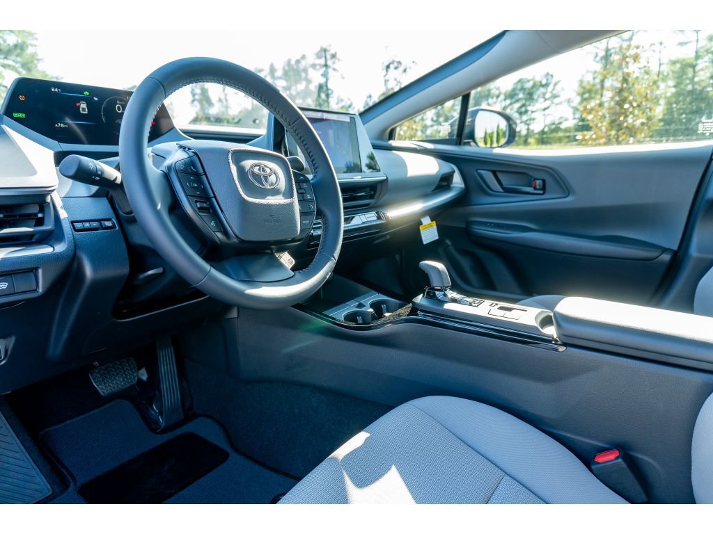 New 2026 Toyota Prius LE image 10