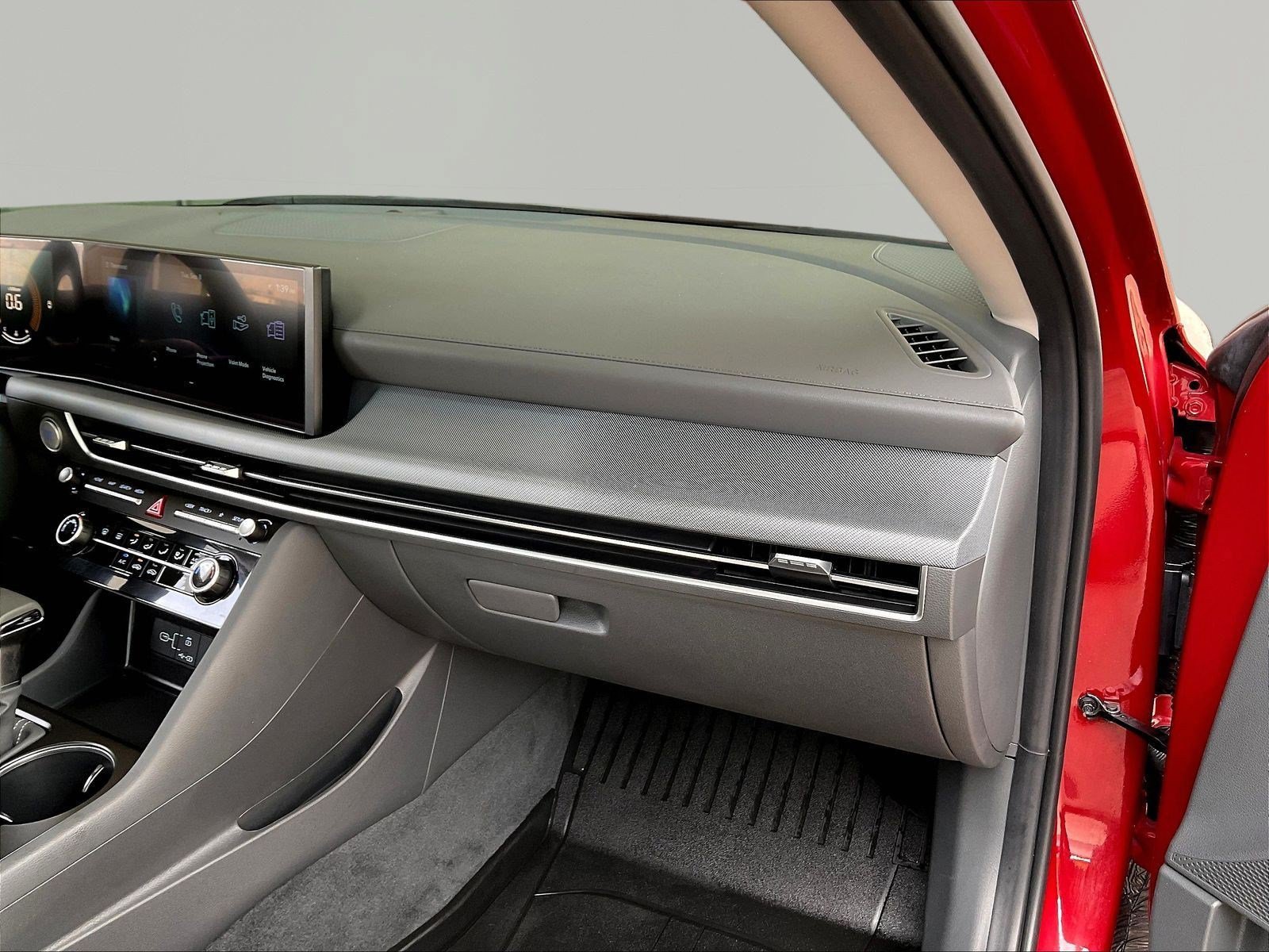 Used 2025 Hyundai Sonata SE FWD image 25