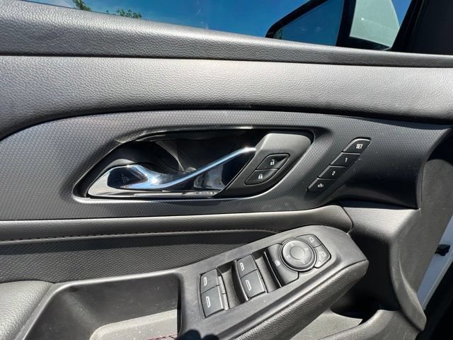 Used 2019 Chevrolet Traverse Premier w/ Driver Confidence II Package FWD image 28