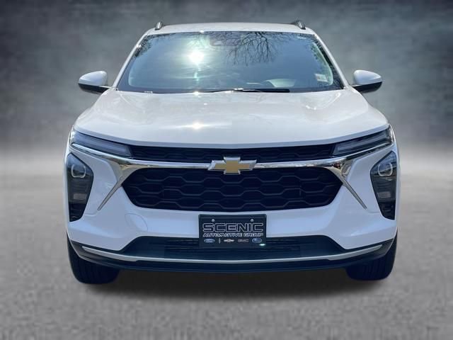 Used 2024 Chevrolet Trax LT w/ Driver Confidence Package image 27