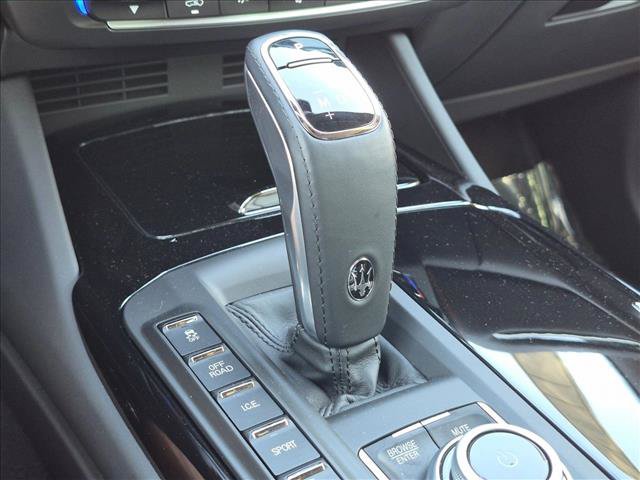 Used 2024 Maserati Levante GT Ultima AWD/4WD image 10