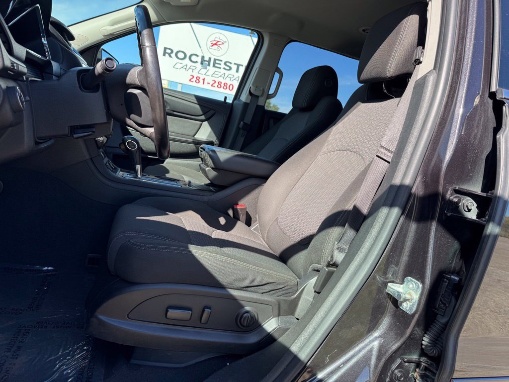 Used 2017 Chevrolet Traverse LT AWD/4WD image 5