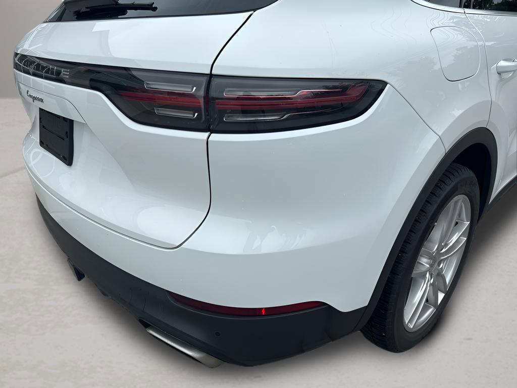 Used 2023 Porsche Cayenne Base image 11