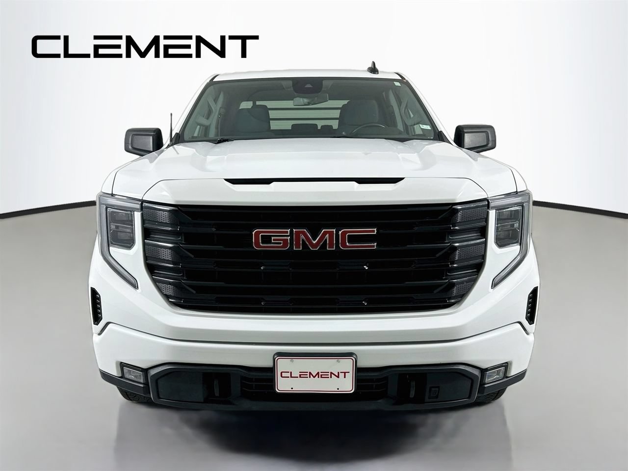 Used 2023 GMC Sierra 1500 Elevation AWD/4WD image 3