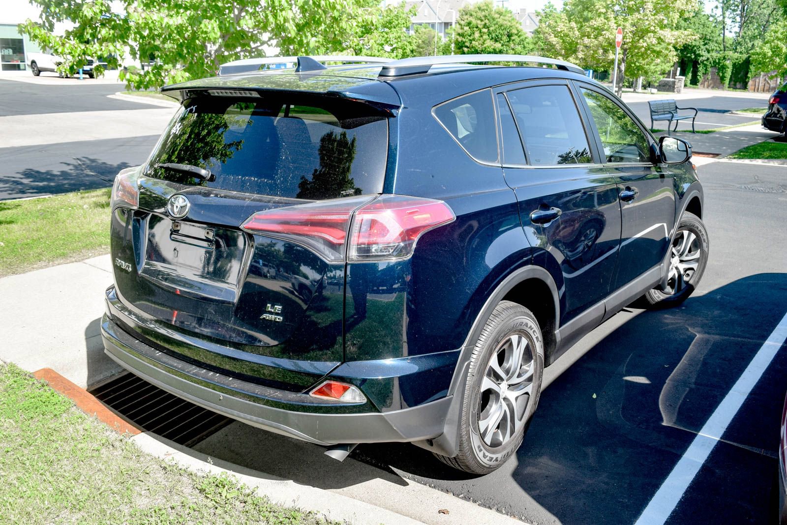 Used 2017 Toyota RAV4 LE w/ All Weather Liner Package AWD/4WD image 5