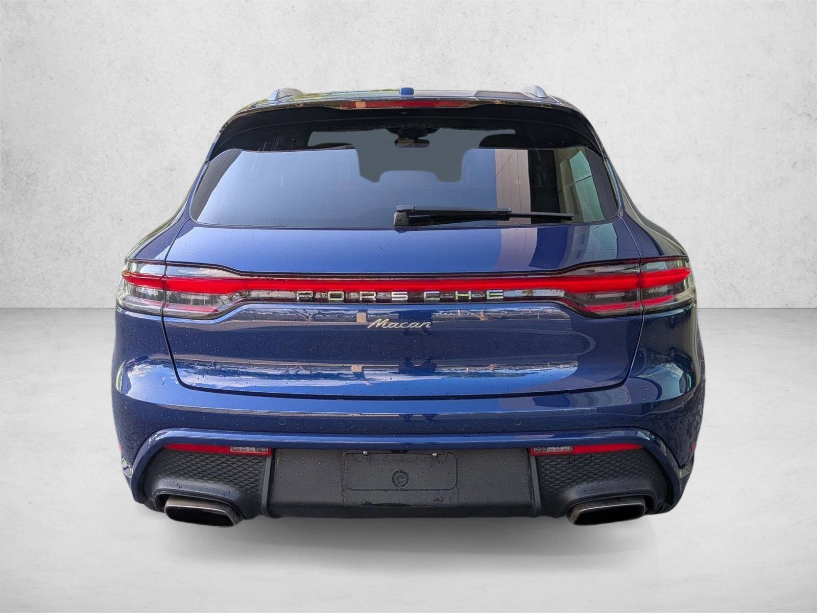 Used 2023 Porsche Macan AWD/4WD image 6