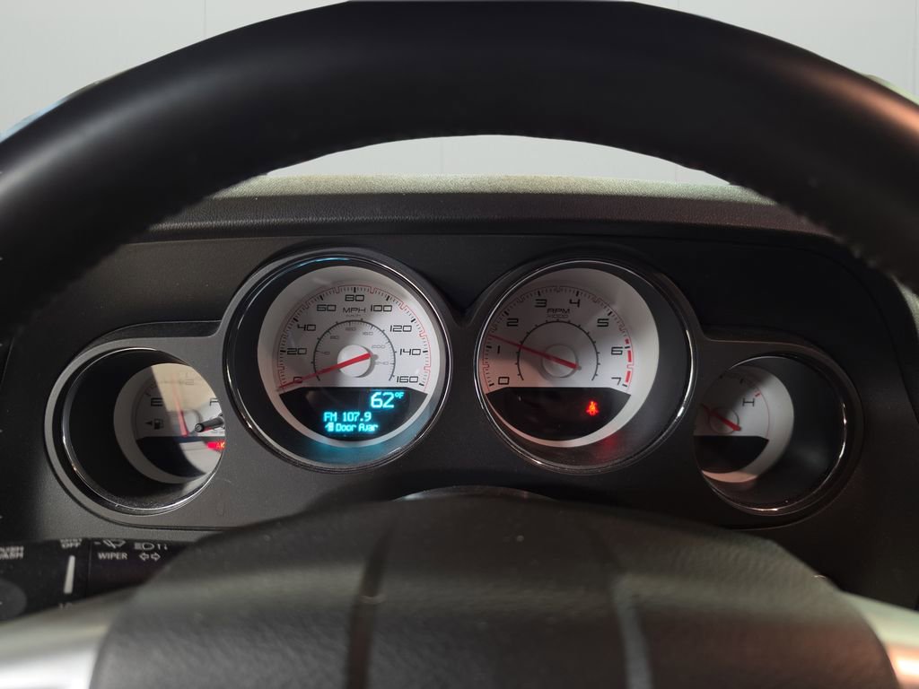 Used 2014 Dodge Challenger R/T RWD image 16