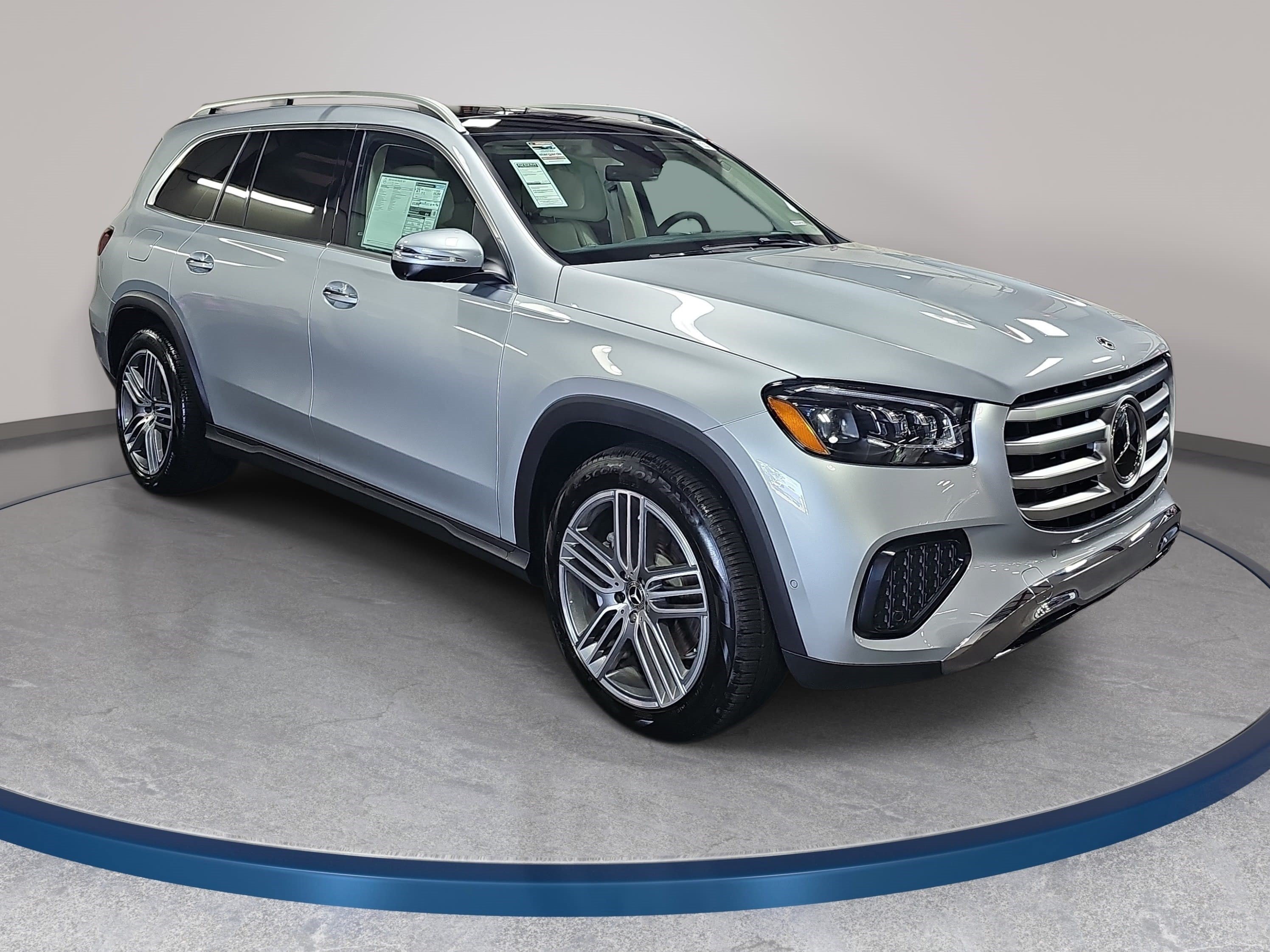 New 2026 Mercedes-Benz GLS 450 4MATIC image 3