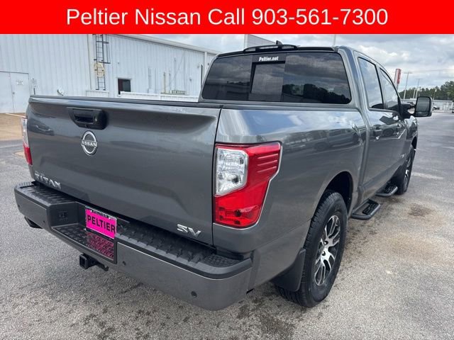 Used 2024 Nissan Titan SV w/ SV Convenience Package image 3