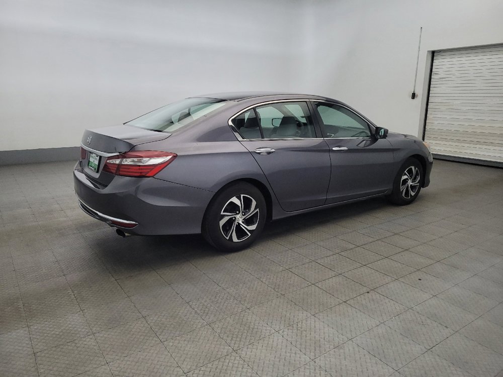 Used 2017 Honda Accord LX image 10