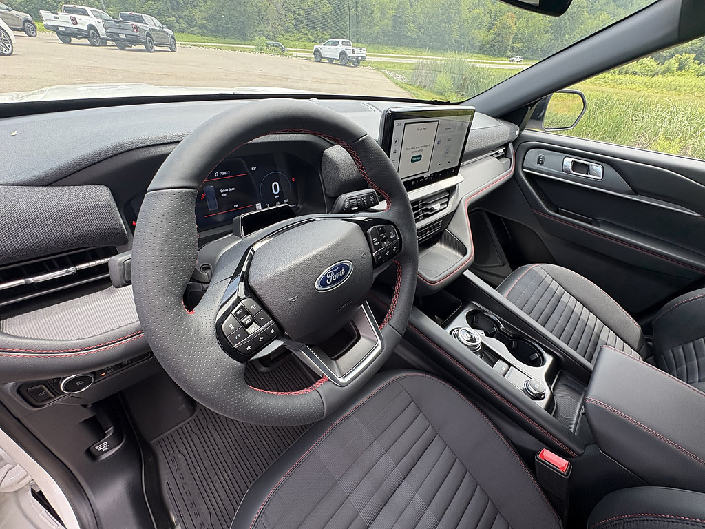 New 2026 Ford Explorer ST-Line w/ ST-Line Street Pack AWD/4WD image 32