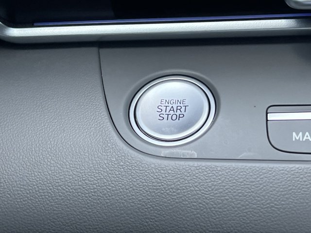 Certified 2025 Hyundai Elantra SEL FWD image 27