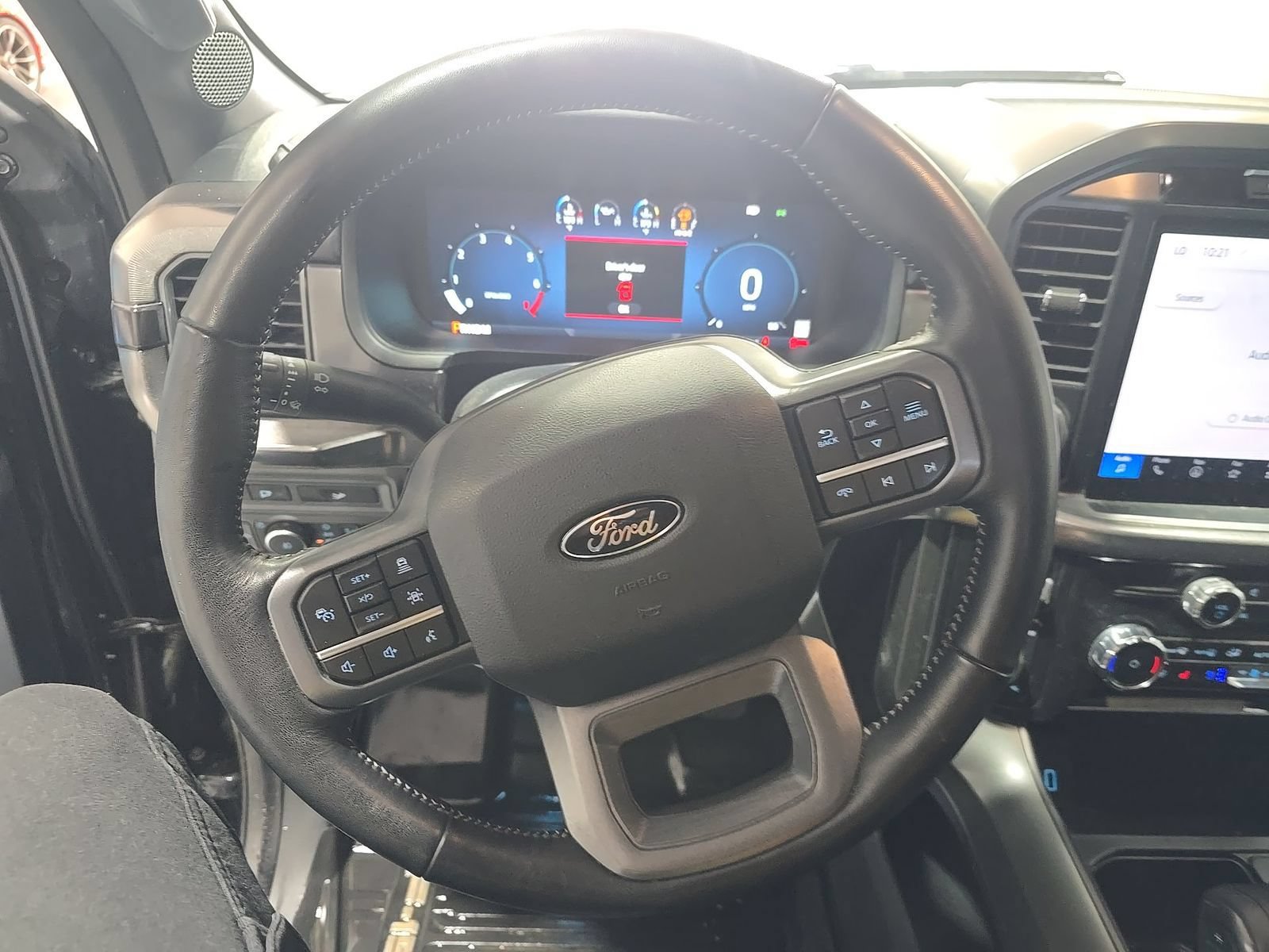 Used 2024 Ford F150 Lariat AWD/4WD image 8