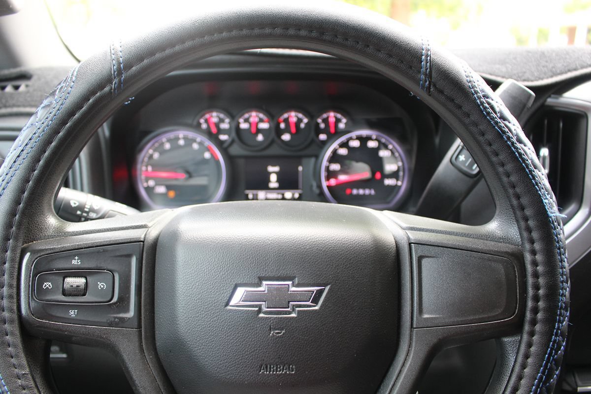Used 2019 Chevrolet Silverado 1500 Custom Trail Boss w/ Custom Convenience Package AWD/4WD image 18