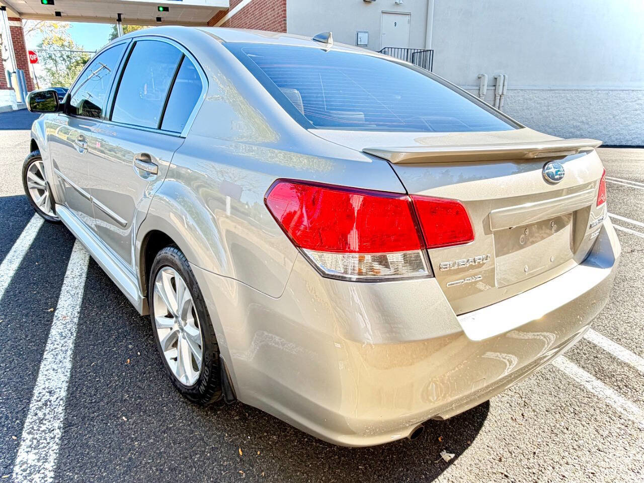 Used 2014 Subaru Legacy 2.5i Limited w/ Moonroof Package image 14