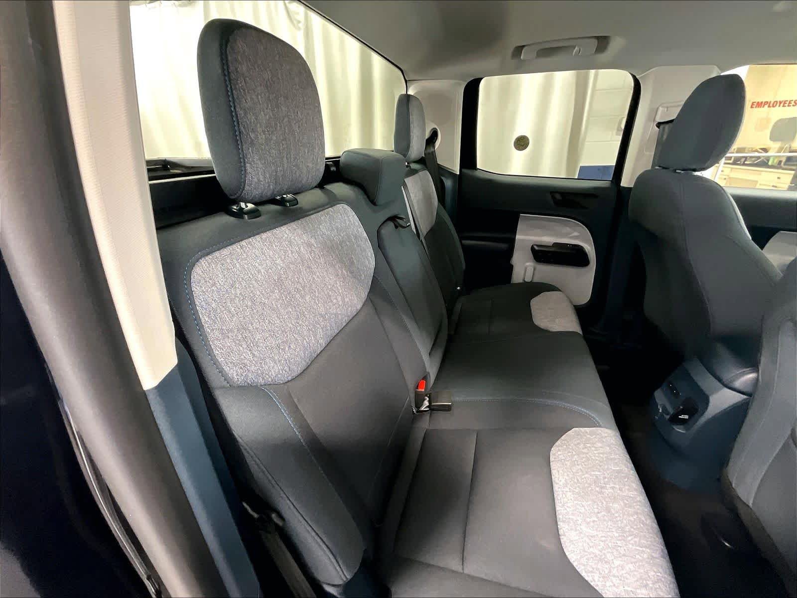 Used 2025 Ford Maverick XLT w/ XLT Luxury Package FWD image 16