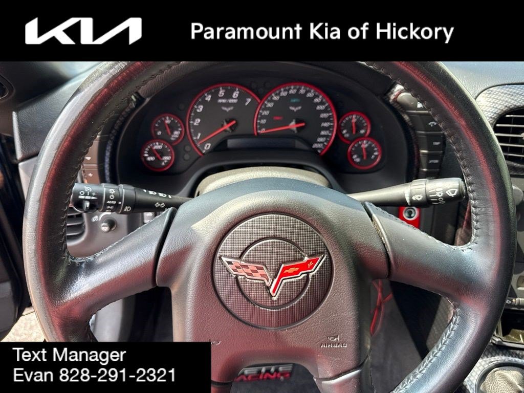 Used 2005 Chevrolet Corvette Convertible w/ Preferred Equipment Group RWD image 23