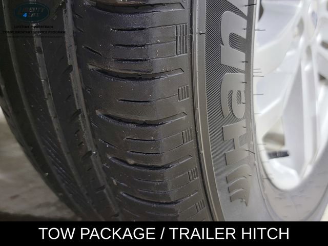 Used 2023 Ford Explorer XLT w/ Class IV Trailer Tow Package AWD/4WD image 11