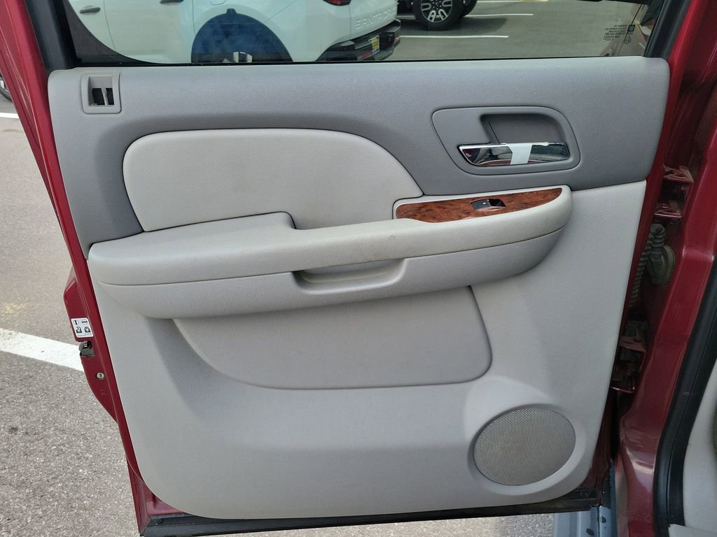 Used 2007 Chevrolet Avalanche LT w/ LT Preferred Equipment Group AWD/4WD image 30