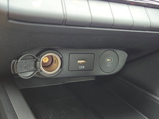 New 2025 Hyundai Elantra SEL image 15