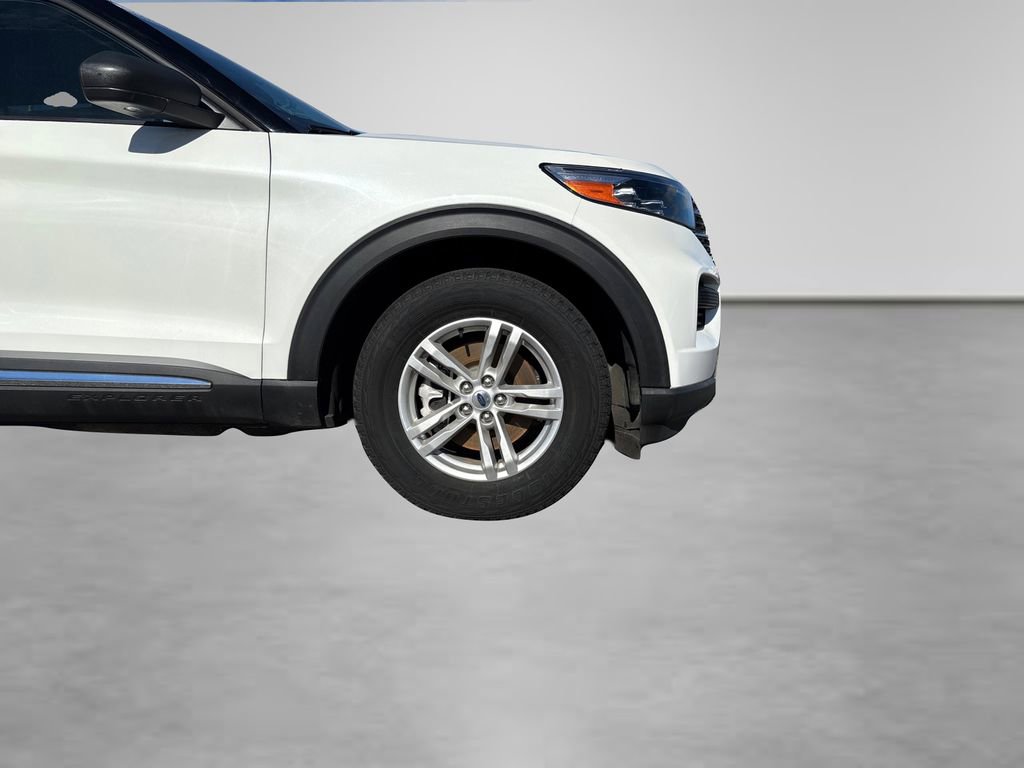 Used 2022 Ford Explorer XLT image 19