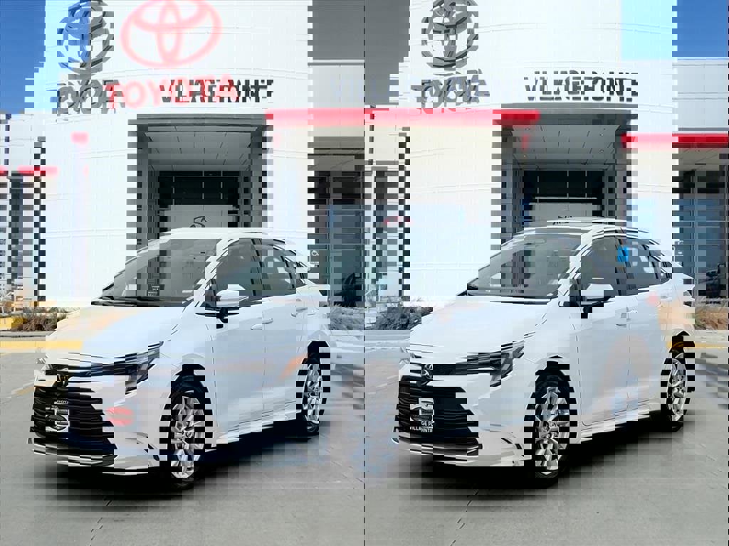 Certified 2026 Toyota Corolla XLE image 1