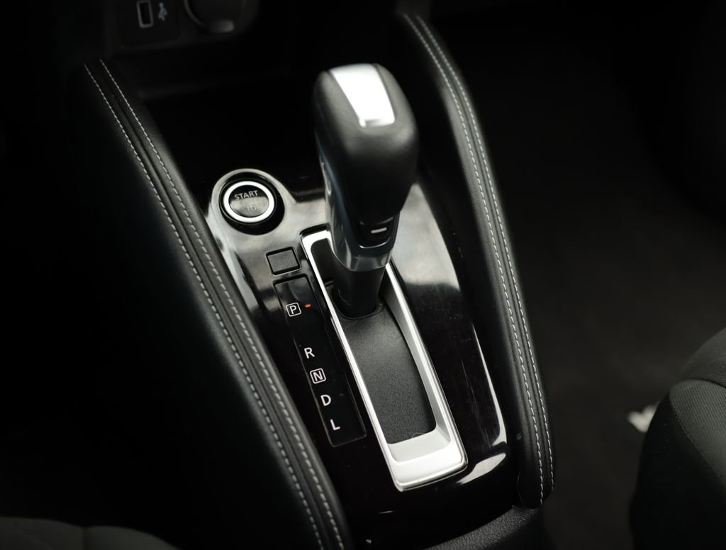 Used 2020 Nissan Kicks SV w/ Exterior Package image 16