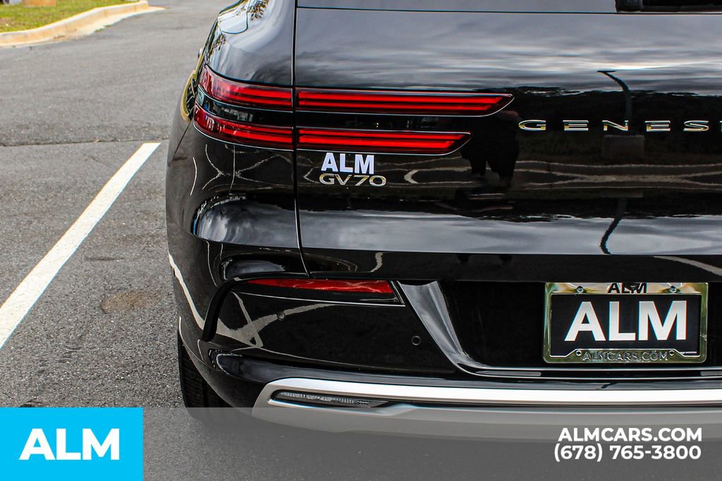 Used 2024 Genesis Electrified GV70 Advanced image 13