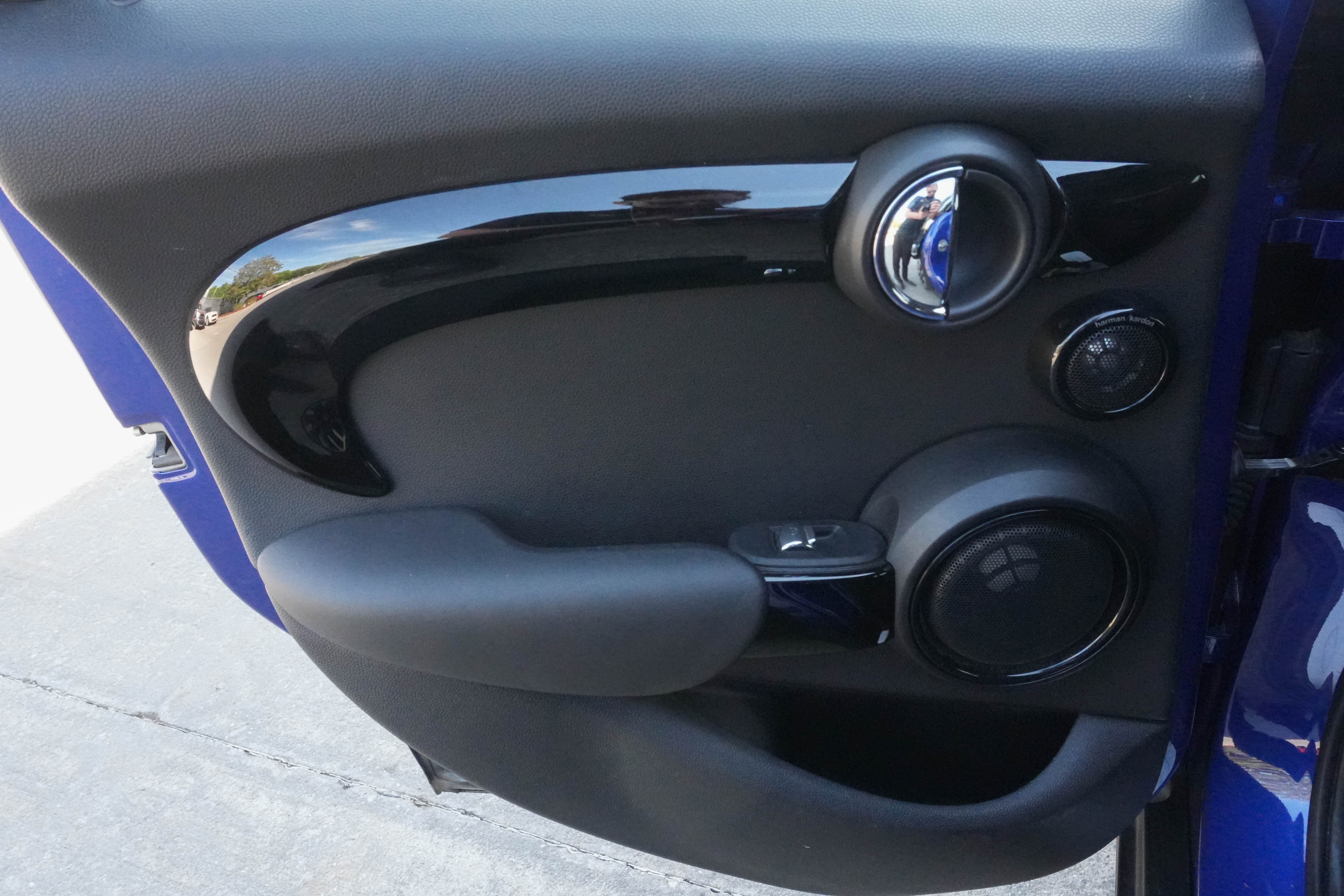 Used 2019 MINI Cooper S image 30