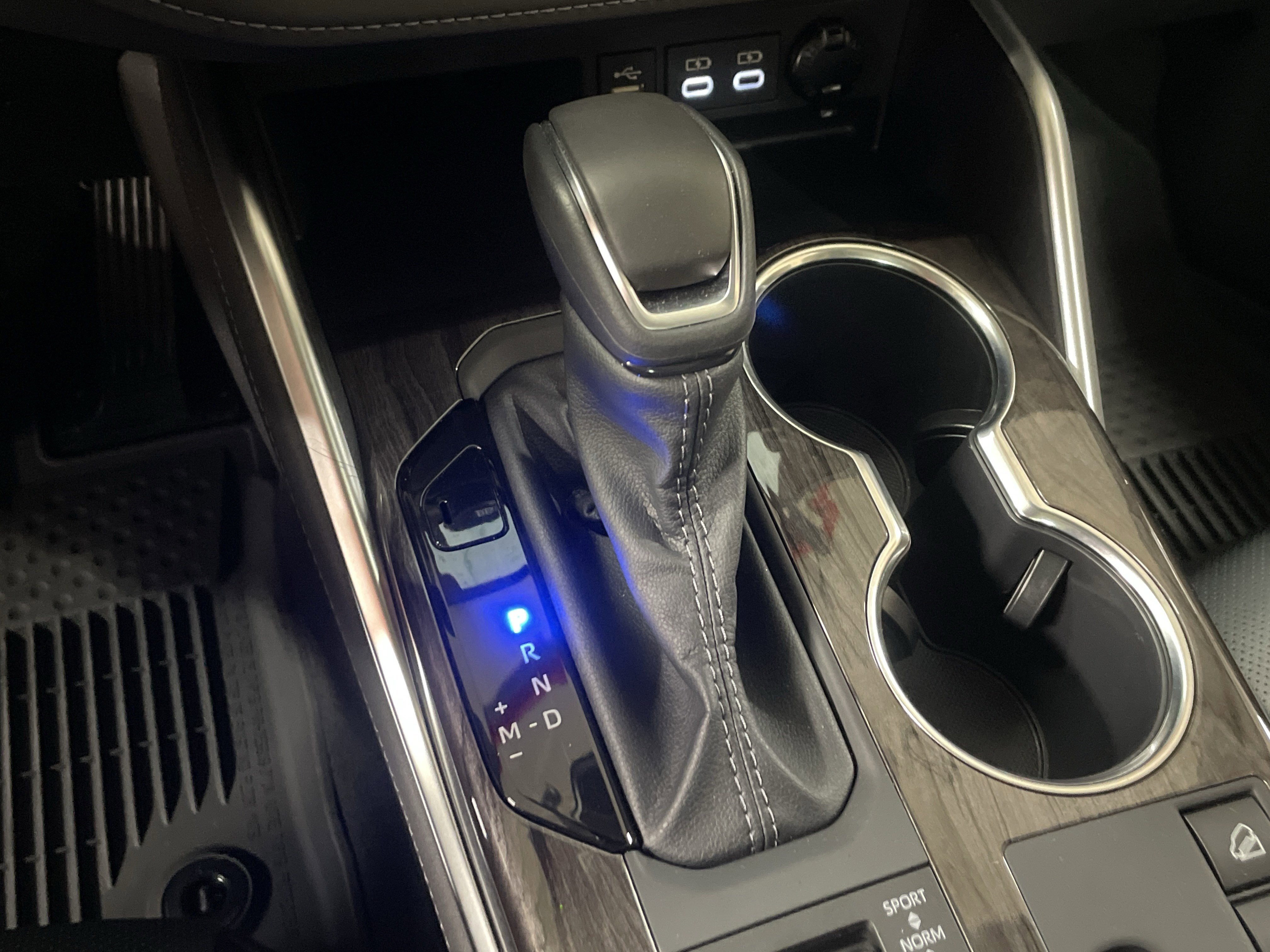 Certified 2025 Toyota Highlander Platinum image 26