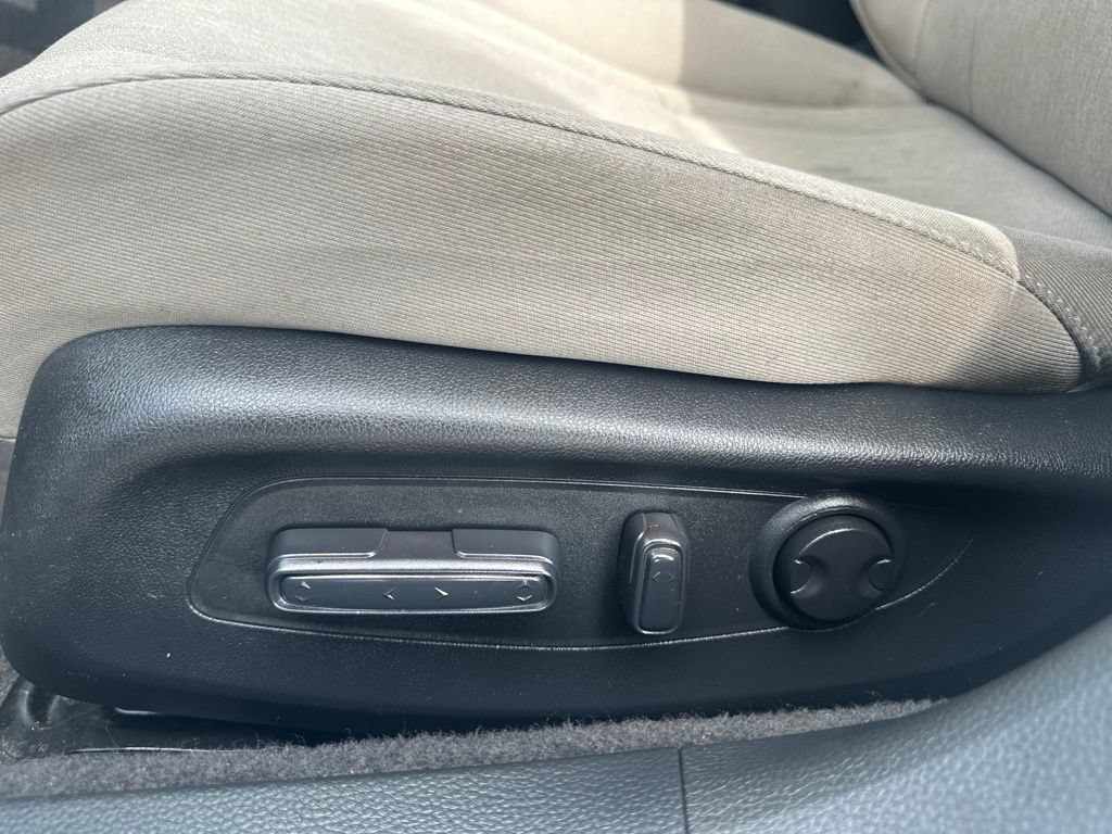 Used 2025 Honda Accord SE image 17