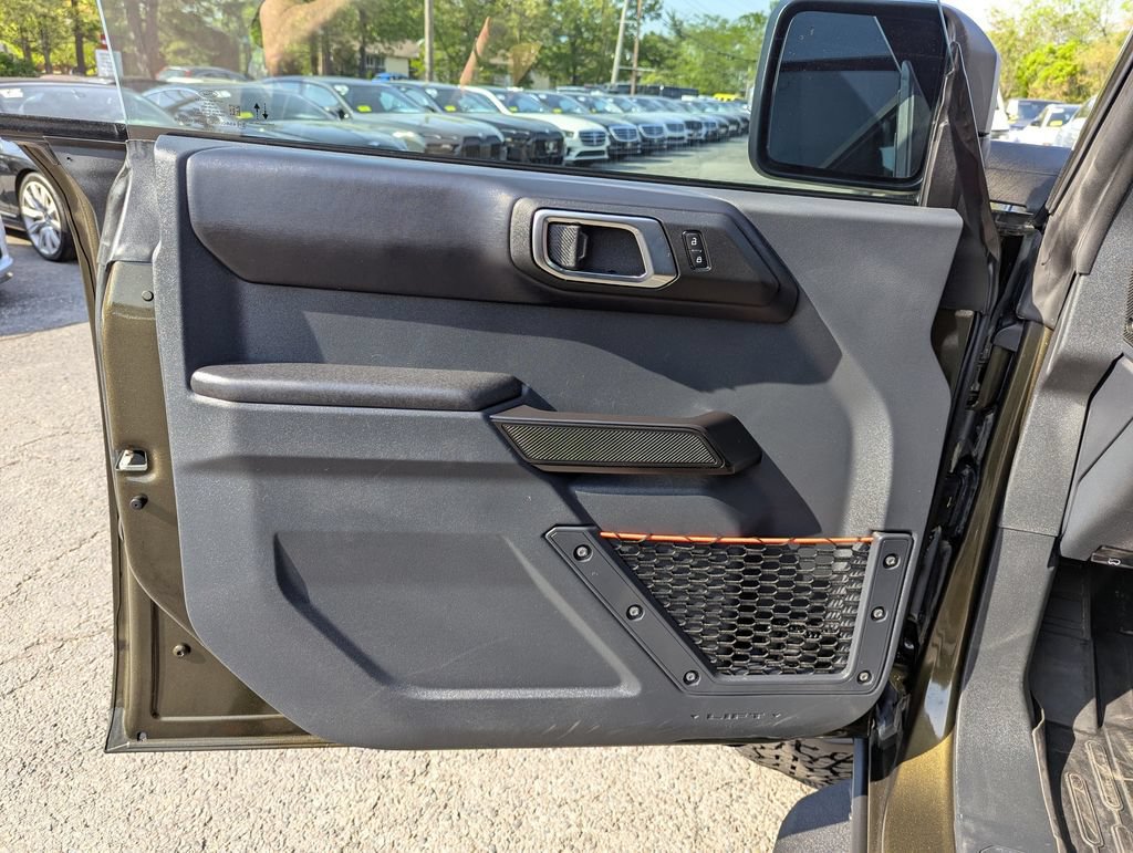 Used 2025 Ford Bronco Raptor AWD/4WD image 16