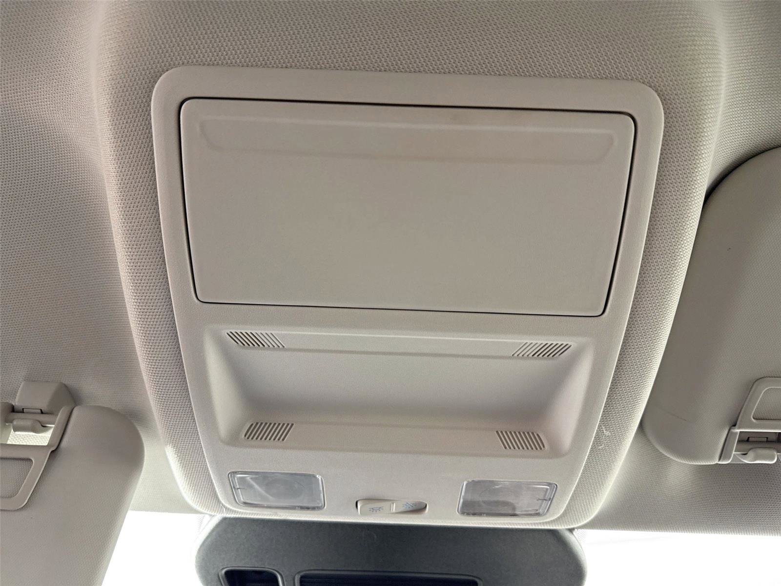 Used 2022 Ford Escape SEL w/ Technology Package image 6