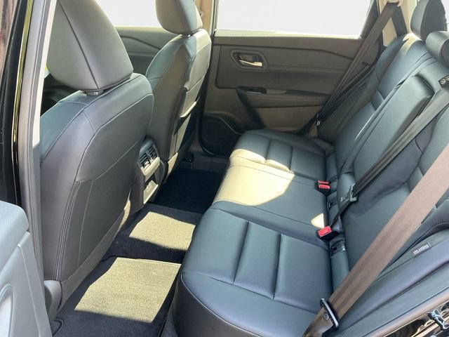 New 2026 Nissan Rogue Dark Armor AWD/4WD image 15