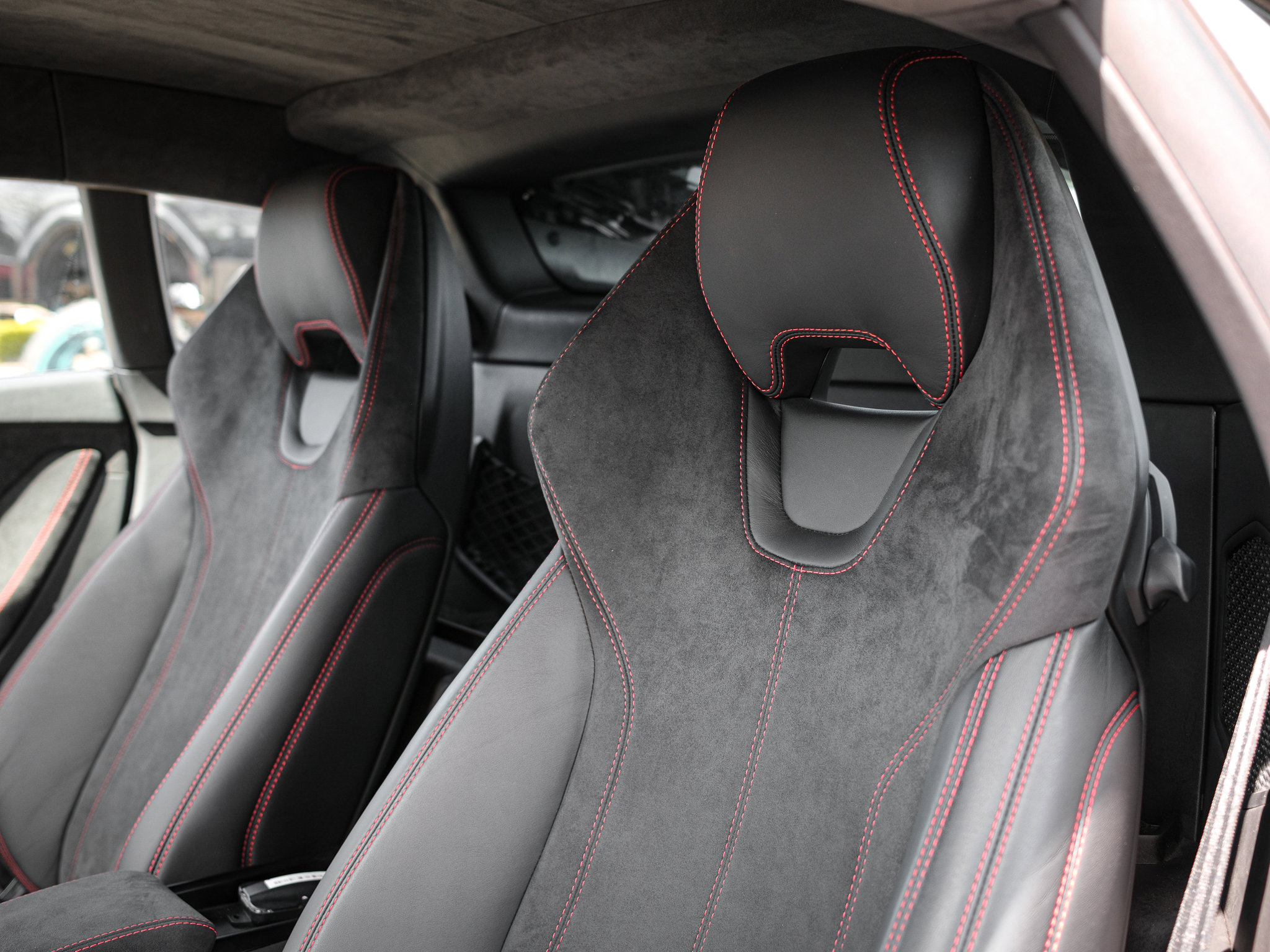 Used 2019 Lamborghini Huracan LP 580-2 image 16