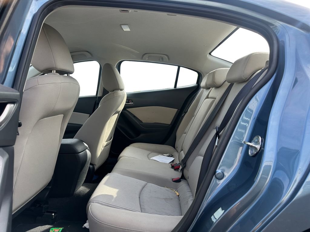 Used 2016 MAZDA MAZDA3 i Sport w/ Preferred Equipment Package image 10