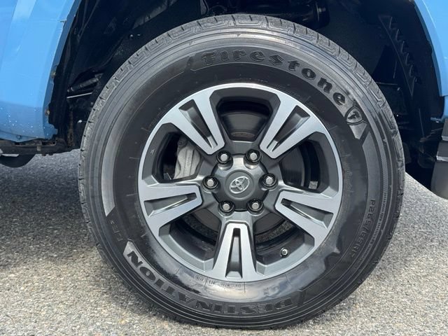 Used 2019 Toyota Tacoma TRD Sport AWD/4WD image 10