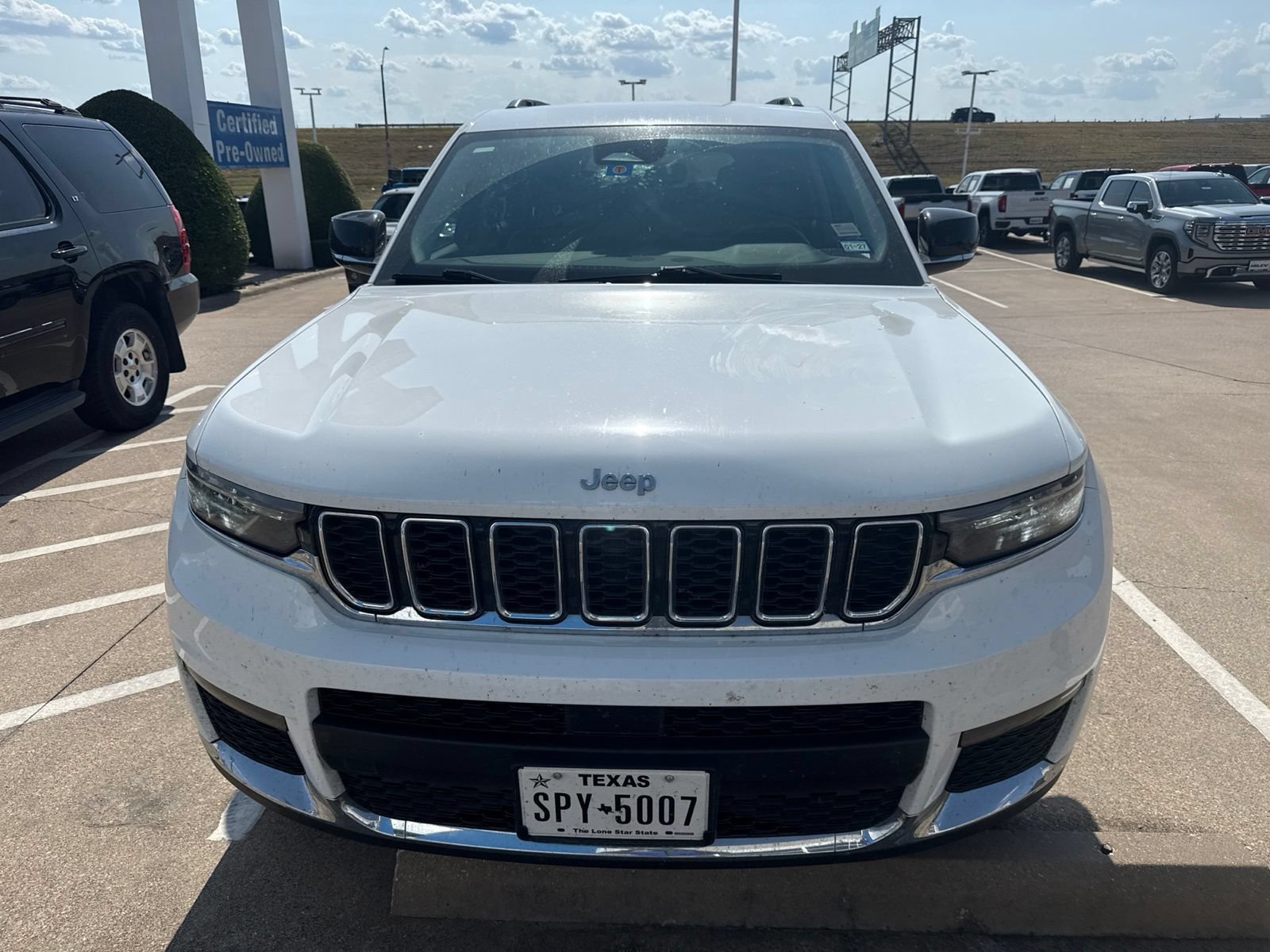 Used 2023 Jeep Grand Cherokee L Limited RWD image 2
